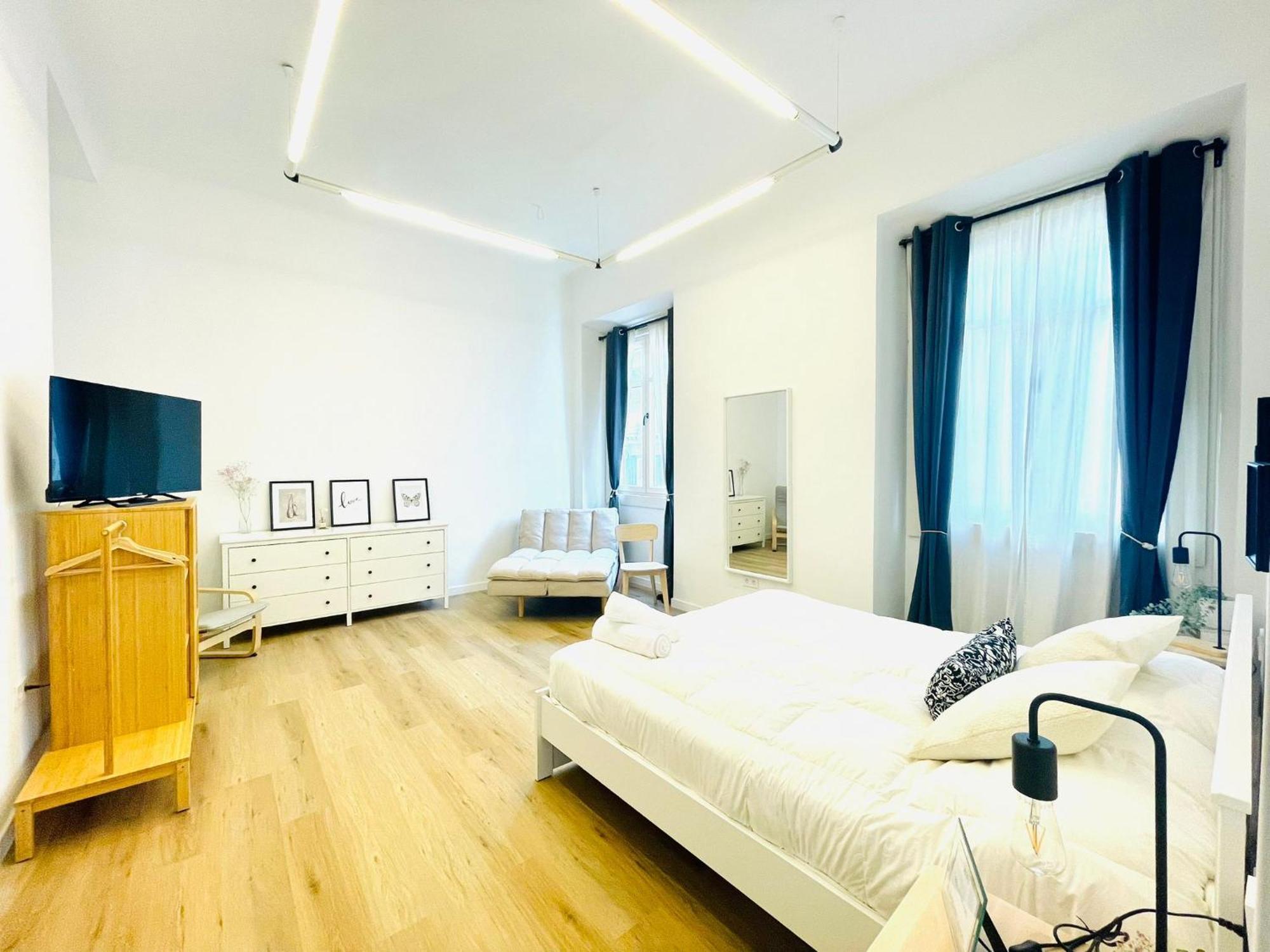 Suites Larios Малага Екстериор снимка